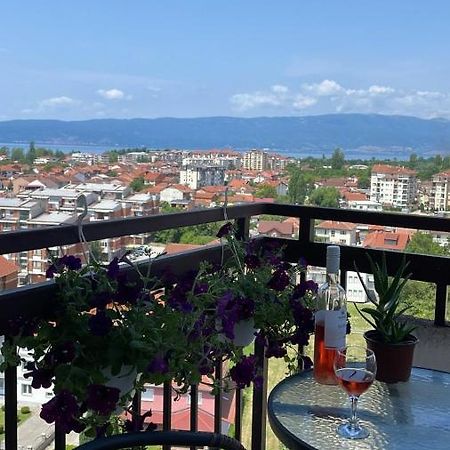 Stunning Lake And Mountain Views - Velkoski Apartments Охрид Екстер'єр фото
